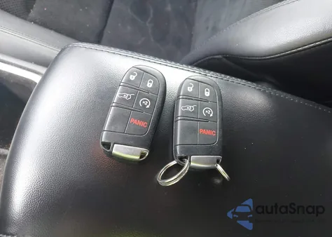 2017 Jeep Grand Cherokee Altitude 4X4 z USA, uszkodzony, nr VIN 1C4RJFAG2HC922363